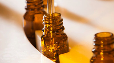 Les bases du DIY - flacons huiles essentielles 